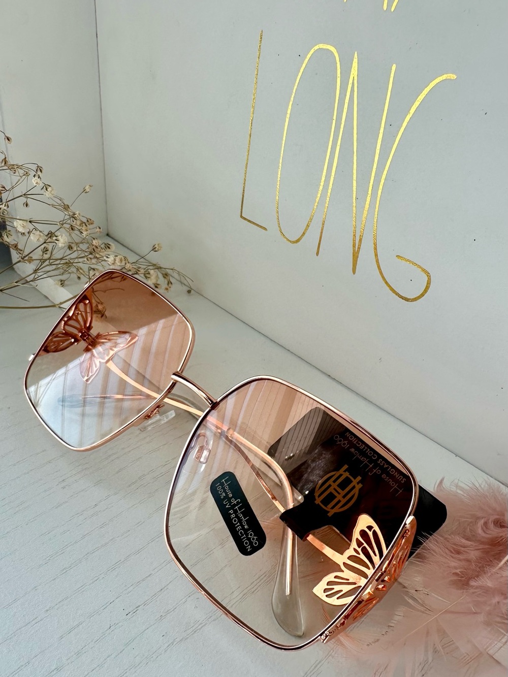 House Of Harlow 1960 Butterfly Rose Hold Sunglasses New